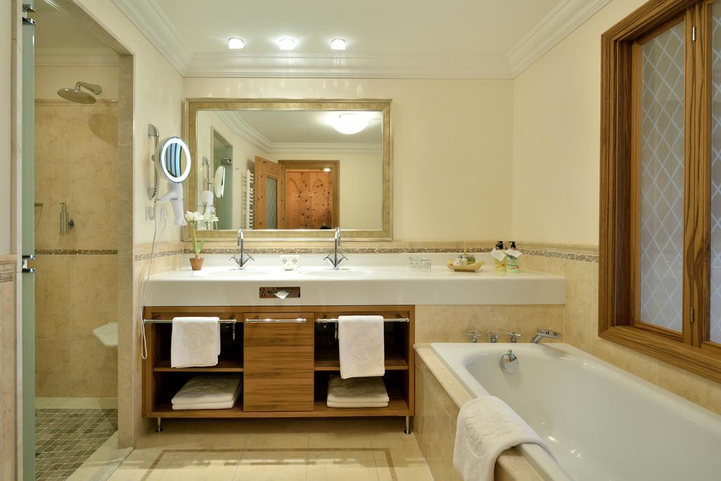 Hotel Post Лермос Экстерьер фото